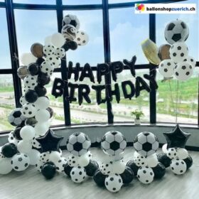 Ballongirlande Fussball Schwarz Weiss 97-teilig